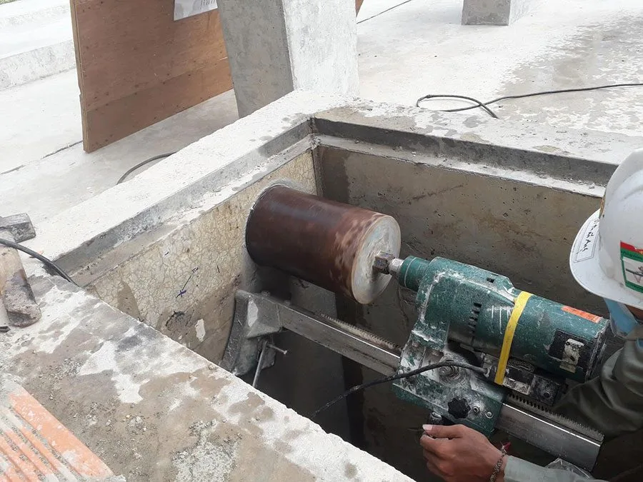 cắt bê tông làm cầu thang máy tại hải phòng